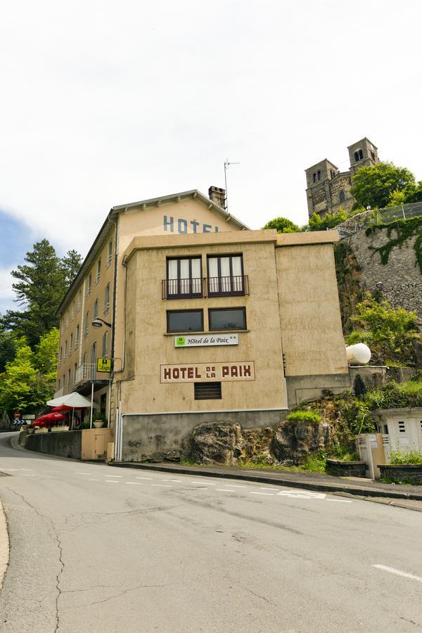 Logis Hotel De La Paix Saint-Nectaire Bagian luar foto